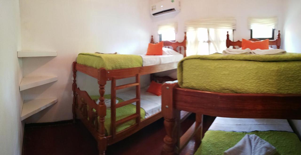 Hotel La Isla Parrita Ngoại thất bức ảnh
