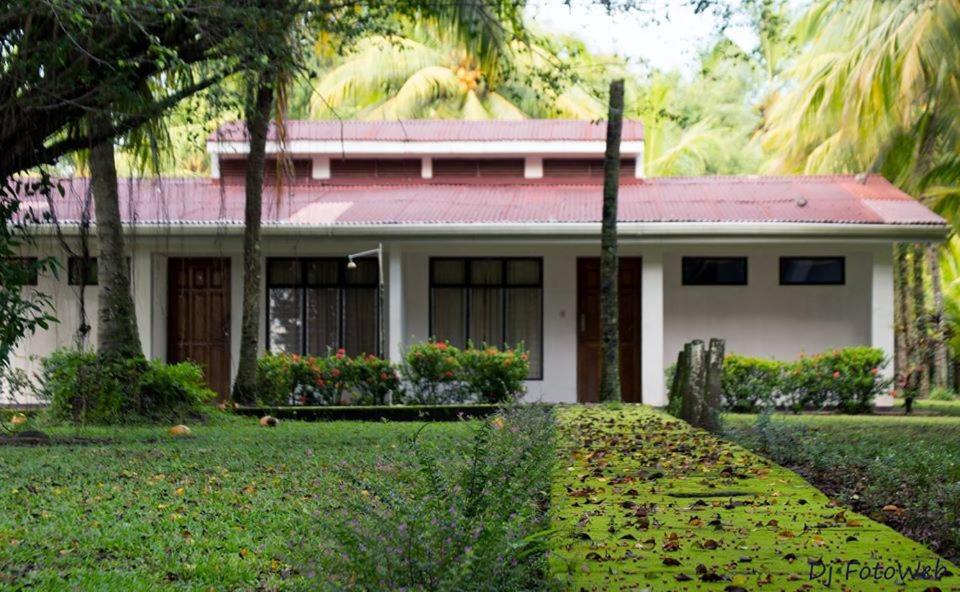 Hotel La Isla Parrita Ngoại thất bức ảnh