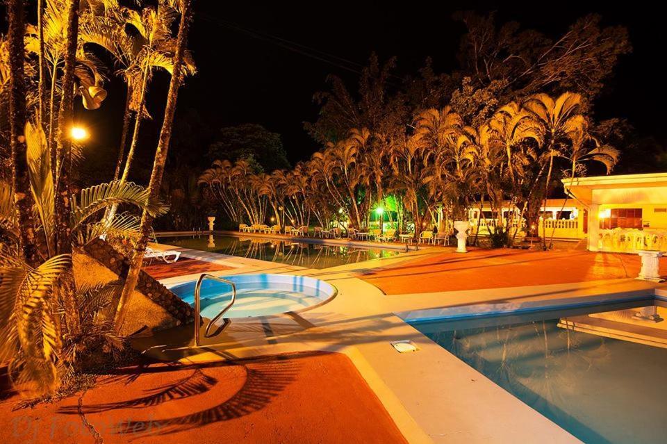 Hotel La Isla Parrita Ngoại thất bức ảnh